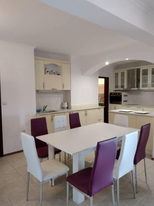 Luxury Seaview 2-Bedroom Apartments Blue Elephant بالشيك المظهر الخارجي الصورة